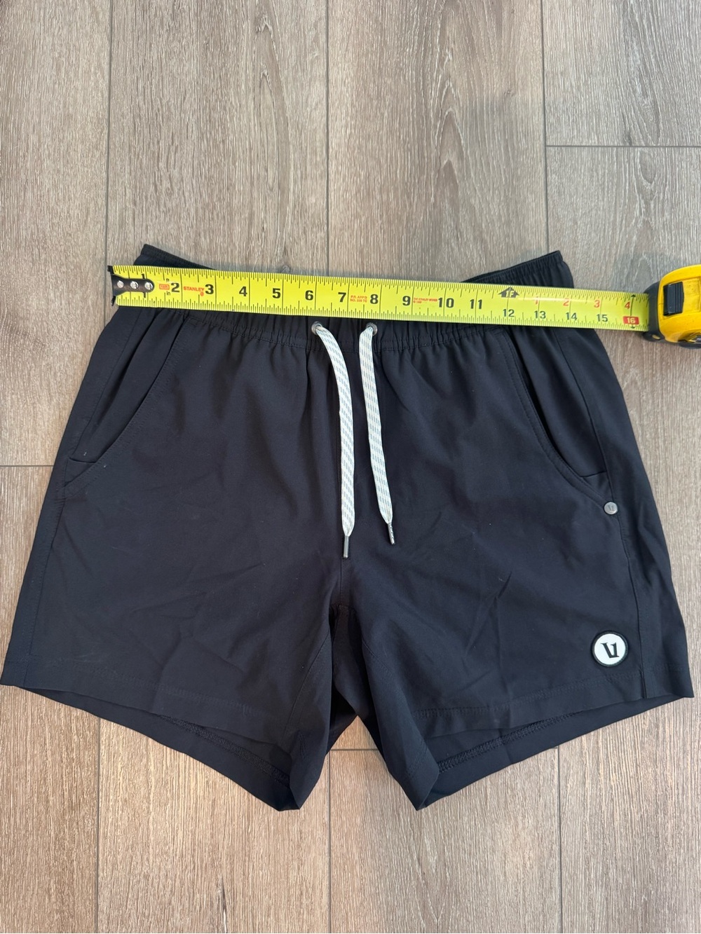 Vuori Men’s Kore Lined Shorts Black Athletic Gym Running Shorts XS - Picture 11 of 13